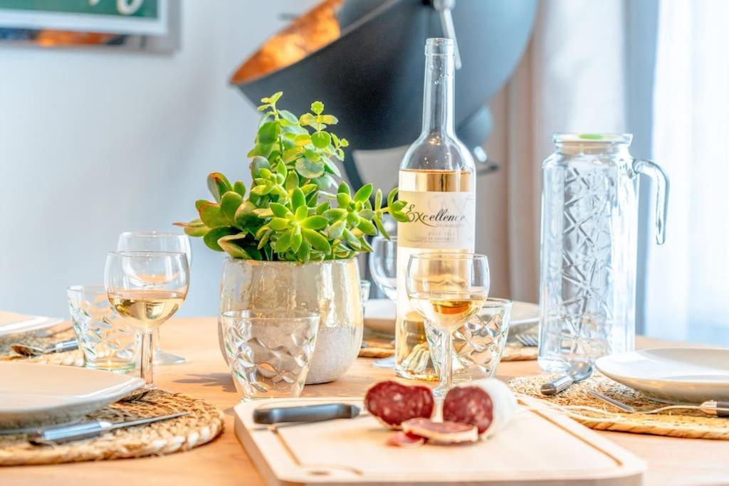 Superbe Appartement Neuf, Climatise Centre Village Le Plan-de-la-Tour Zewnętrze zdjęcie